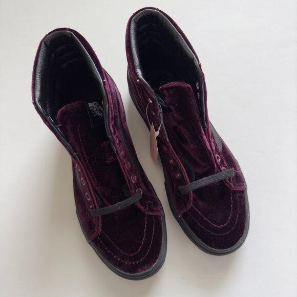 NWT Vans Sk8-hi Maroon/Burgundy Velvet Sneakers - Picture 2 of 9